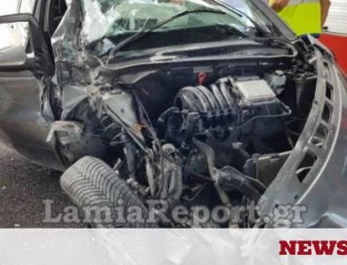 Φθιώτιδα: Σοβαρό τροχαίο με εγκλωβισμό έξω από την Λαμία - Γλίτωσαν από θαύμα (φωτό)